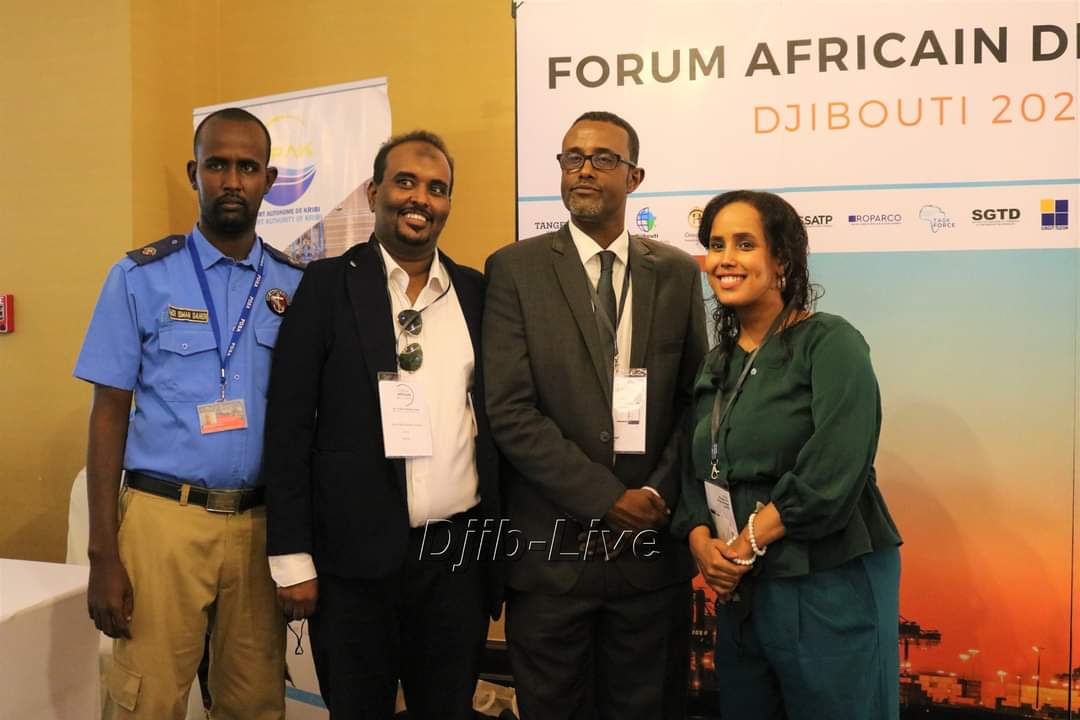 LiveDjib's tweet photo. Sous le Haut Patronage de Son Excellence M. Abdoulkader Kamil Mohamed s'est tenue ce lundi 09 Novembre 2020 ,  la 2ème édition du Forum Africain des Ports, à #Djibouti Palace 
#FAP2020 
#african_port
#Forum_Africain_des_Ports https://t.co/9vVYYOE3WJ