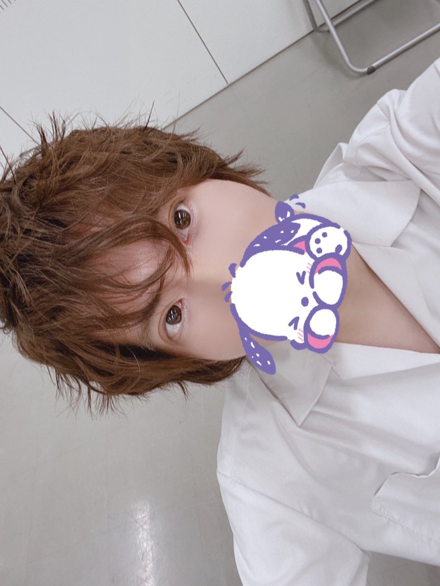 さとみ すとぷり 今日はアルバムのフラゲ日 沢山感想見れて嬉しい 今日もすとぷりみんなでとある事してきたよ くたくたでござる 髪切ったんだけどどう Strawberryprince