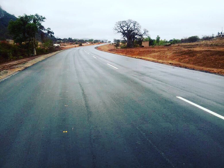 exodus_company's tweet image. Harare/Beitbridge Highway road construction works.
-
#Developers #WeWillRebuild #PhysicalInfrastructure