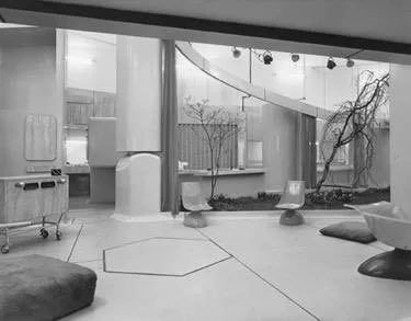 Allison Smithson ve Peter Smithson tarafından tasarlanan Geleceğin evi.#houseofthefuture #smithsons Fotoğraf:wikiarquitectura