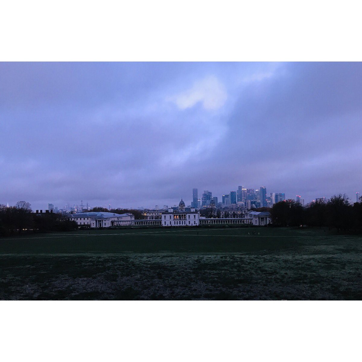 GGSparkes's tweet photo. Our beautiful #greenwichpark π³πππΎπ #jogbeforework https://t.co/2zKffs6R1N