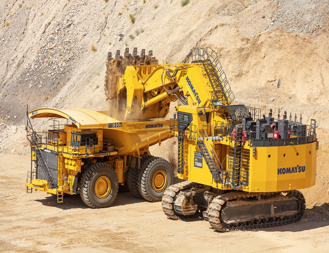 im_mining's tweet photo. Masayuki Moriyama, #Komatsu Ltd President, Mining Business Division told @MooreMining that it is in advanced development of a #teleremote #PC7000 700 t hydraulic #mining #excavator which is set for trials in 2021 #futureofmining #loadandhaul @KomatsuMining https://t.co/T61WseQtQZ https://t.co/7rEVVm7hJ7