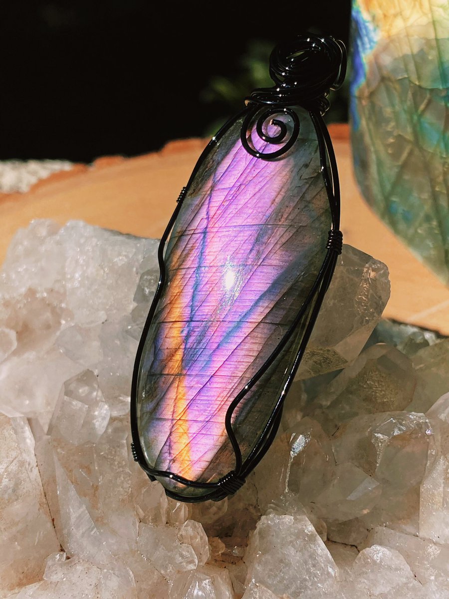 moonlightmtn's tweet photo. Had kind of an off day today.. but all outstanding orders will ship out tomorrow!! So any orders placed tonight will go out as well 🤗🌈🙏🏻 Check out the shop and get yourself something pretty 💜✨💗
https://t.co/lQnhwscB2Z https://t.co/QGmymracCN