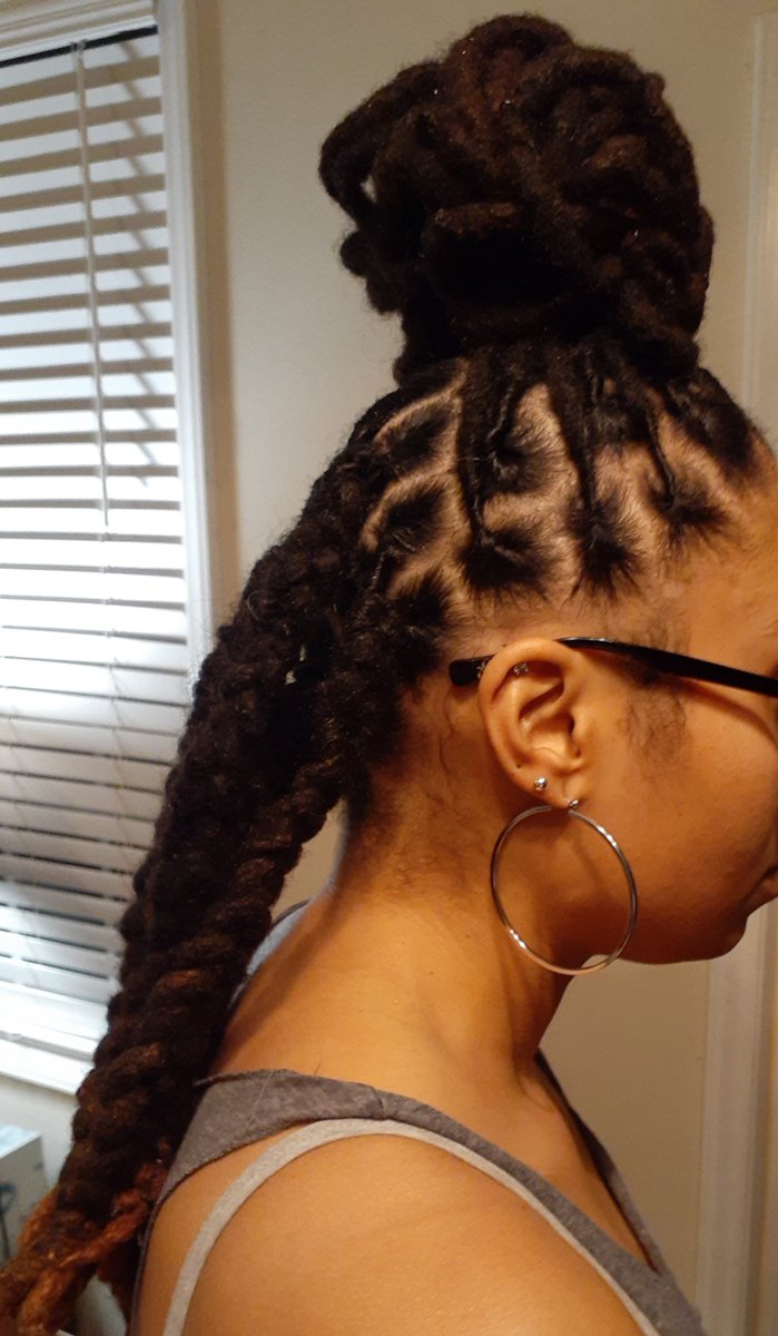 GrowingCrowns13's tweet photo. Whats interesting to me, is that the natural and braided hairstyles that are done today were unknowingly inspired by ancient cultures https://t.co/lkEpt38FBZ