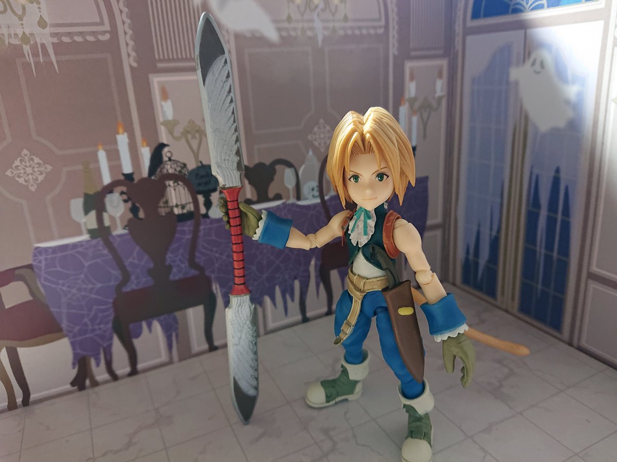 コウ茶 昔出たff9のフィギュアに付いてたバタフライソード見つけた 一番弱い盗賊刀 オーガニクス作ってたからこっちは作った事無いな ブリングアーツのジタンにサイズが合う 持たせられないが