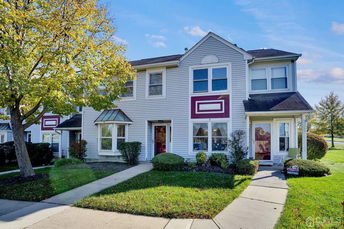 KCSellsNJ's tweet photo. New Listing! $272,500.00, 2BR, 3BA, 8 Eagle Court 1208, SAYREVILLE, NJ 08872, Full Details https://t.co/due1DEliau https://t.co/5FaR4jvTB7