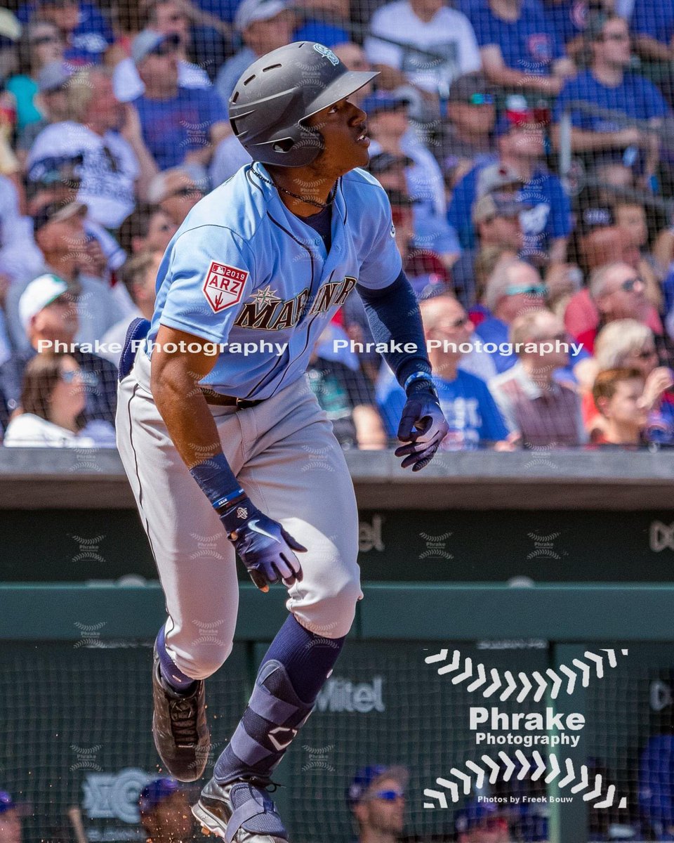 phrakephoto's tweet photo. Kyle Lewis AL Rookie of the year #roy #alroy #mlbroy
#mariners #marinersbaseball #seattlemariners #gomariners #ms #truetotheblue #LosMarineros #MarinersST
@MiLBMariners @SodoMojoFS https://t.co/DkgiHhJIZ4