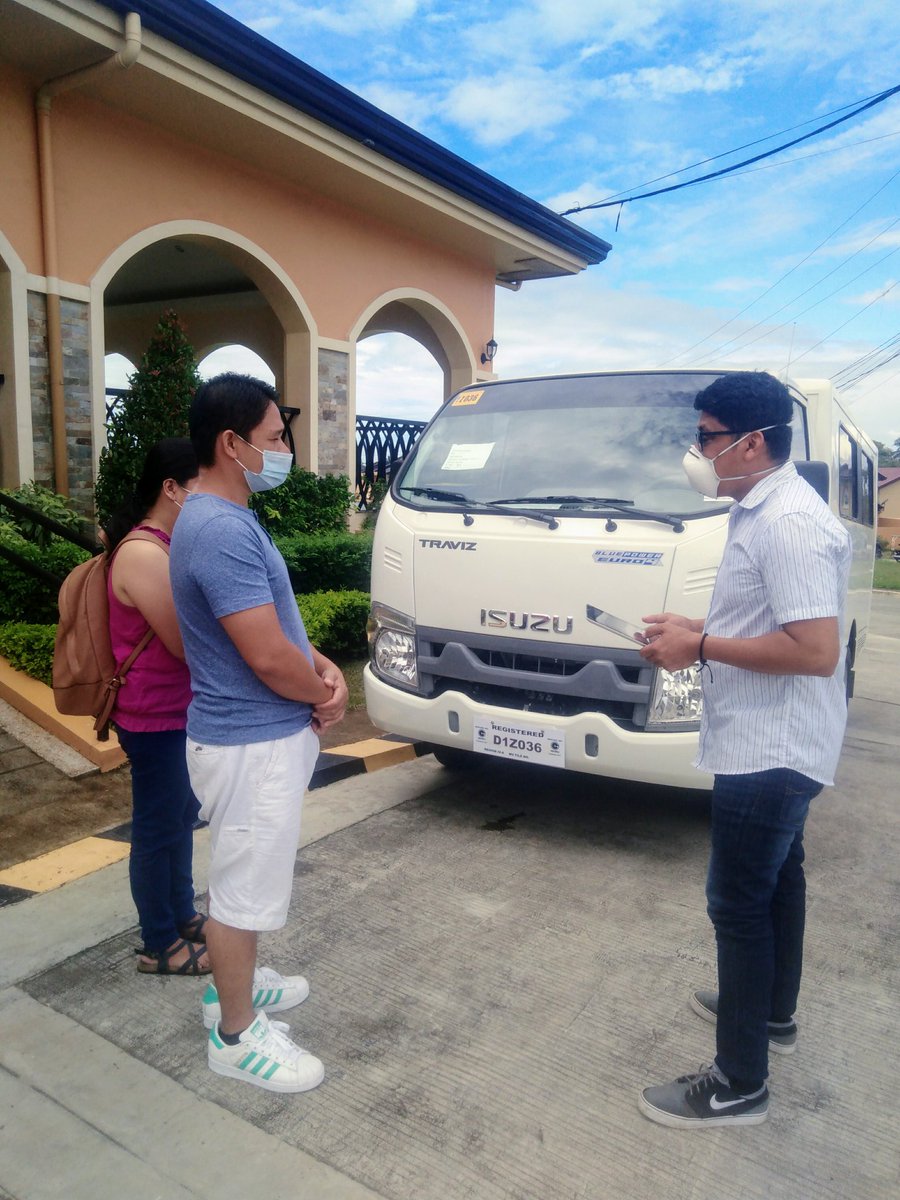 ferdzfabul's tweet image. A business blessing, car and motorcycle blessing today! What a faithful, reliable, promise keeping God we serve 🙌🏾 He is generous and always timely, even in the midst of pandemic. #PastoralCare #GenerousGod