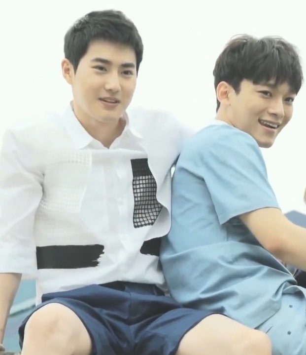 SuchenHourly's tweet photo. #SUHO #CHEN #수호 #첸
@weareoneEXO https://t.co/VORiWpYeQP