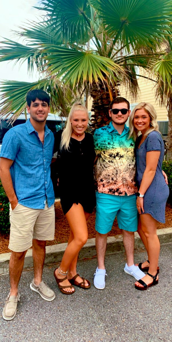 baileyplott's tweet photo. HAPPY BIRTHDAY DYLAN !!! glad you’re part of the fam ! thanks for all you do for skylar &amp; for always being my personal counselor, much love !! @huntdylan23 https://t.co/iik8vPzm6A