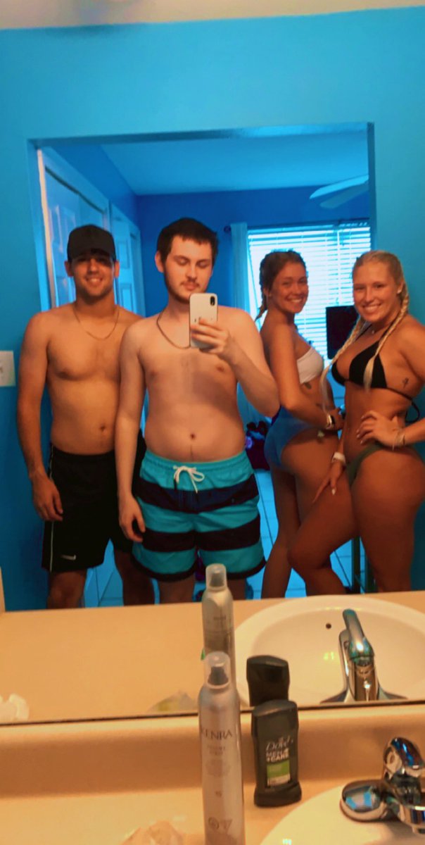 baileyplott's tweet photo. HAPPY BIRTHDAY DYLAN !!! glad you’re part of the fam ! thanks for all you do for skylar &amp; for always being my personal counselor, much love !! @huntdylan23 https://t.co/iik8vPzm6A