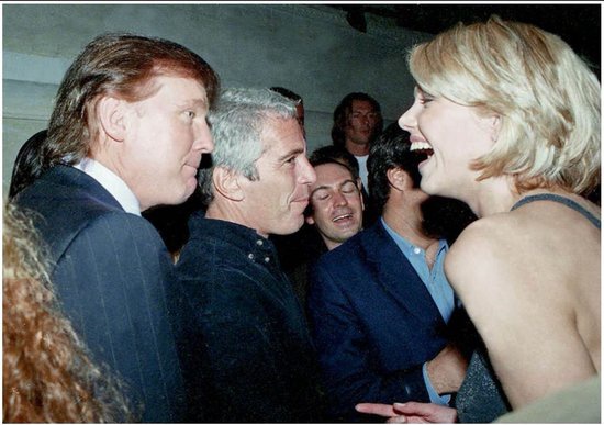 JaeleneMorris55's tweet photo. "I DON'T KNOW EPSTEIN" REALLY?
RETWEET ME PLEASE #TrumpIsTheSwamp #SendTrumpToPrison #SendIvankaToPrison #SendJaredToPrison #SendDonJrToPrison #SendEricToPrison #BidenHarris2020 #HaveAGreatDay https://t.co/muWUsT0Xyc