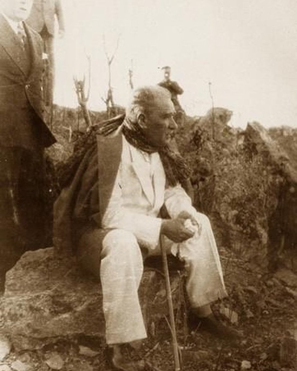 Cumhuriyetimizin kurucusu Gazi Mustafa Kemal Atatürk'ü aramızdan ayrılışının 82.yılında sevgi, saygı ve özlemle anıyoruz.
#Atamİzindeyiz