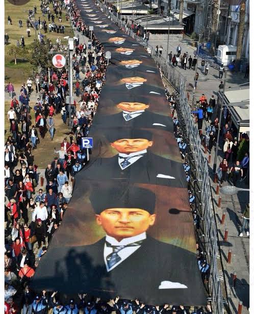 Cumhuriyetimizin kurucusu Gazi Mustafa Kemal Atatürk’ü, aramızdan ayrılışının 82. yılında sevgi, saygı ve özlemle anıyoruz. #10Kasım