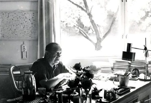 Letnapark's tweet photo. Man kann im Alter entweder weise werden oder verblöden. Die häufigste Form der Altersblödheit besteht darin, dass man sich für weise hält. 

Friedrich #Torberg/Friedrich Ephraim Kantor-Berg *16.9.1908 Wien #Prag, 1938 #Exil Zürich, Paris, Hollwood – 10.11.1979 Wien
[#homeoffice ] https://t.co/Bkylqvaofi