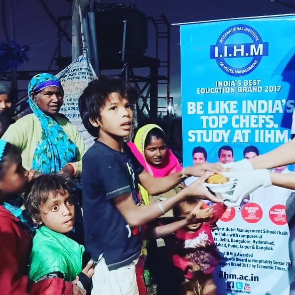 ajitfnb's tweet photo. #sharingiscaring and we strongly belive in this.
#sdgs2020 #SayNoToFoodWaste #foodsustainability #IIHMFoodSoldier #hospitalityrocks #Saynotofoodwaste #ZeroHunger #myiihm #hospitalityrocks #foodsoldier @iihmhotelschools #daretodo #iihmbest3years #MYIIHM @subornobose https://t.co/5LA1fVBlsP