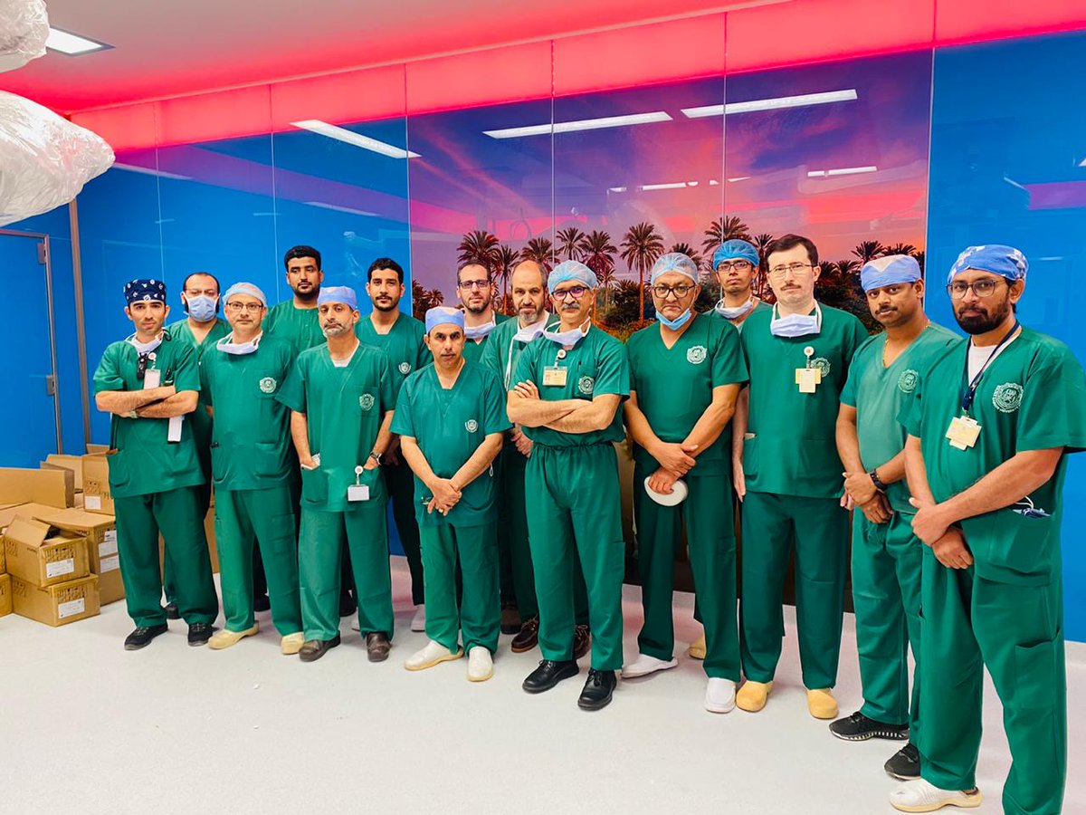 UMC_OMAN's tweet photo. تمكن فريق طبي بمستشفى جامعة السلطان قابوس من إنقاذ حياة أم في مقتبل العمر تعاني من تسلخ الشريان التاجي الأيسر المغذي للقلب والشرايين الفرعية.
#مستشفى_جامعة_السلطان_قابوس https://t.co/A4uPf0KlVh