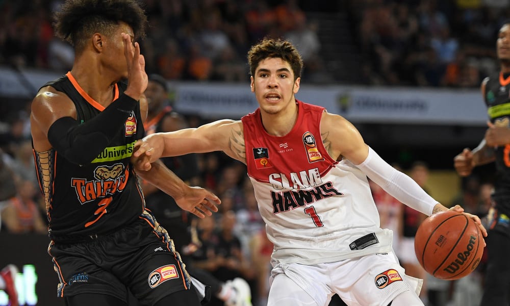 HOWEVER, this solid height comes with a warning. despite standing at around 6'7, ball is rather scrawny at only 185lbs, this most likely explains his problems at finishing with contact against rim protectors. expect his nba coaches to help him bulk up for a long, physical season.