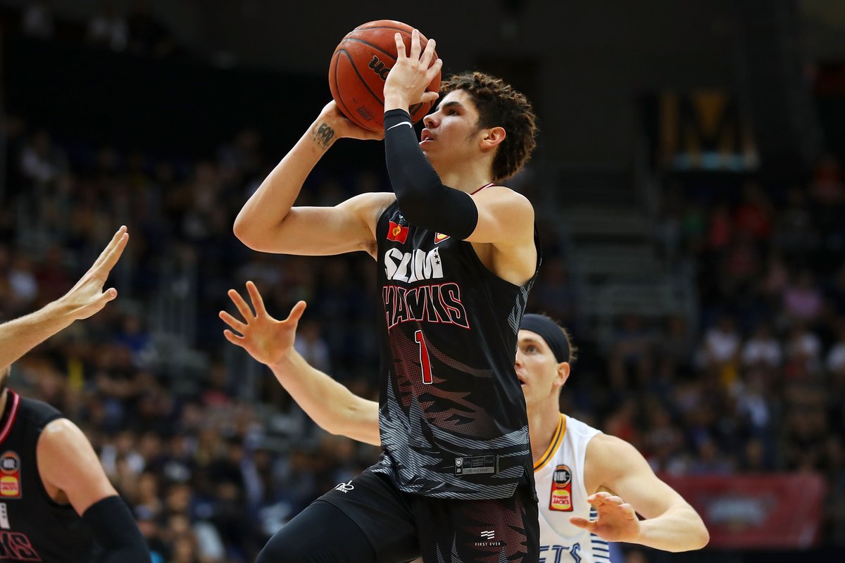 about his shot for a bit, while it's definitely quick, his odd hand placement and rather low release doesn't help him a lot as it causes his elbows to go AWOL. his jumper looks an awful lot like a chest pass to the rim at times, with a start on his lower left side moving right