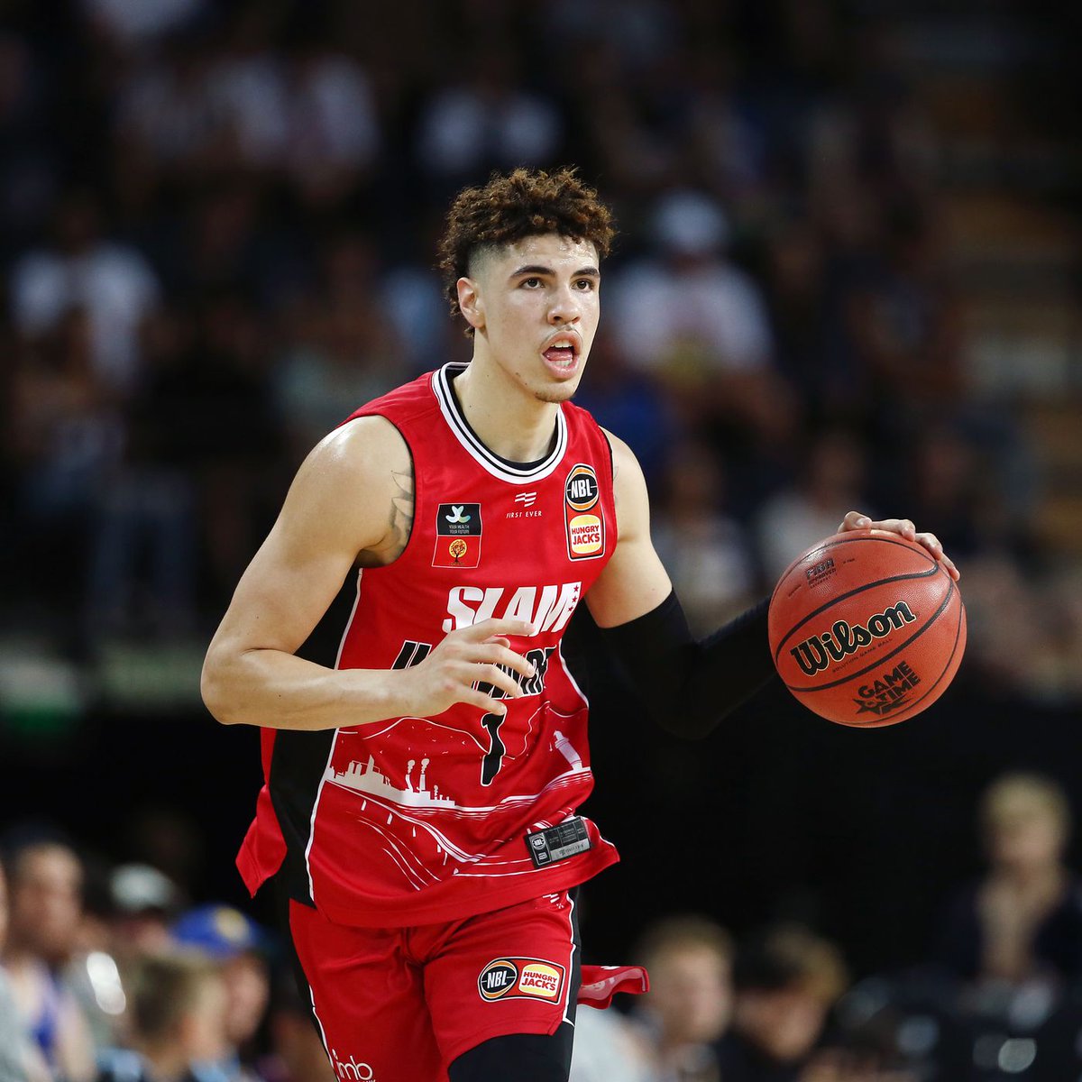 another positive for ball is that he makes some plays seem effortless, if you watched him at highschool you'd see the makings of this even back then. he's a very smooth player and can sometimes break you down off the dribble. ballhandling and playmaking are his ticket to success.