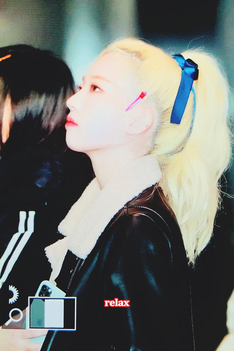 relax_0210's tweet photo. 201110 프리뷰
#이달의소녀 #김립 #LOONA #KIMLIP https://t.co/7S6IAjcvr1