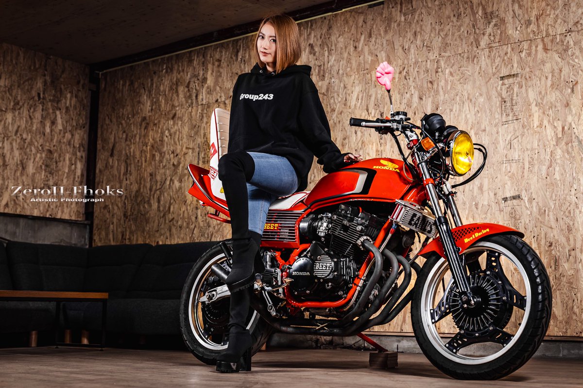 モデルさんとCBX‼️