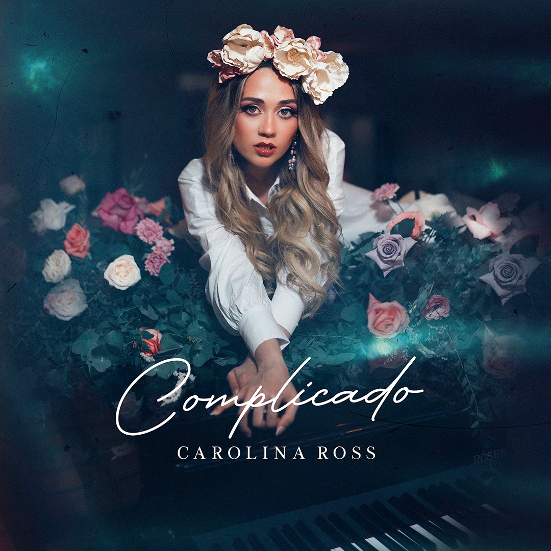 carolinaross's tweet photo. Complicado YA está disponible en todas las plataformas. 🥺✨
Déjame saber qué te pareció. 🖤🖤🖤 https://t.co/jfONgYSTjK
