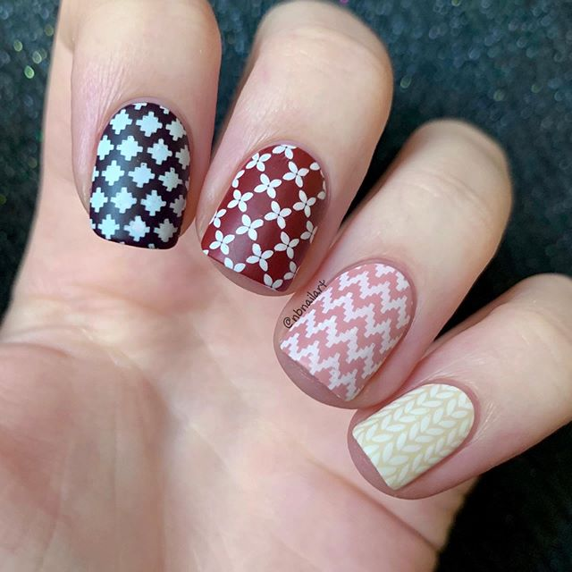 It seems that every nail has its unique sweater to overcome the weather outside this winter⛄️
.
Used our stamping plate #BP-L018 in the bio link🤪
👉🏻bornprettystore.com
.
By IG nbnailart
.
#bornprettystore #nailswag #nail