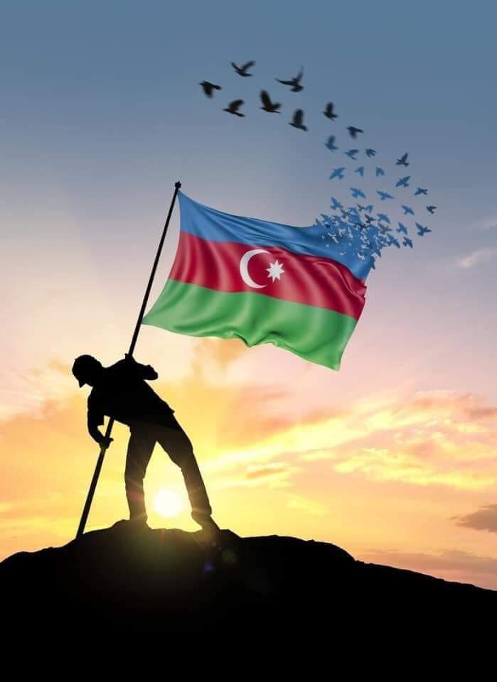 MagicShop1212's tweet photo. Hələ də tam olaraq bitdi deyib sevinə bilmirəm.Bu 30 ildə nə çox gözyaşı,əzab,ölüm,ümidsizlik..
Bugünün ən böyük qəhrəmanları,VƏTƏN deyib can verən,canından keçən,qanı torpağa qarışan əsgərlərimiz,önünüzdə baş əyirəm,haqqınızı halal edin.🤲
#Azerbaijan 🇦🇿
#QarabagAzerbaycandir 🇦🇿 https://t.co/06hznIimnP