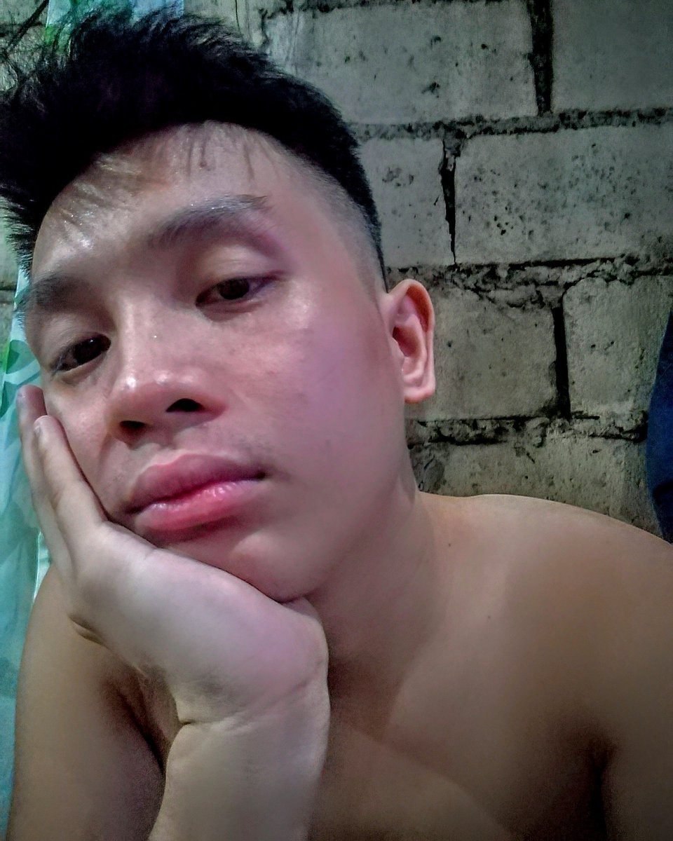 mrkynnla's tweet photo. yup? https://t.co/zwfYLjRNlS