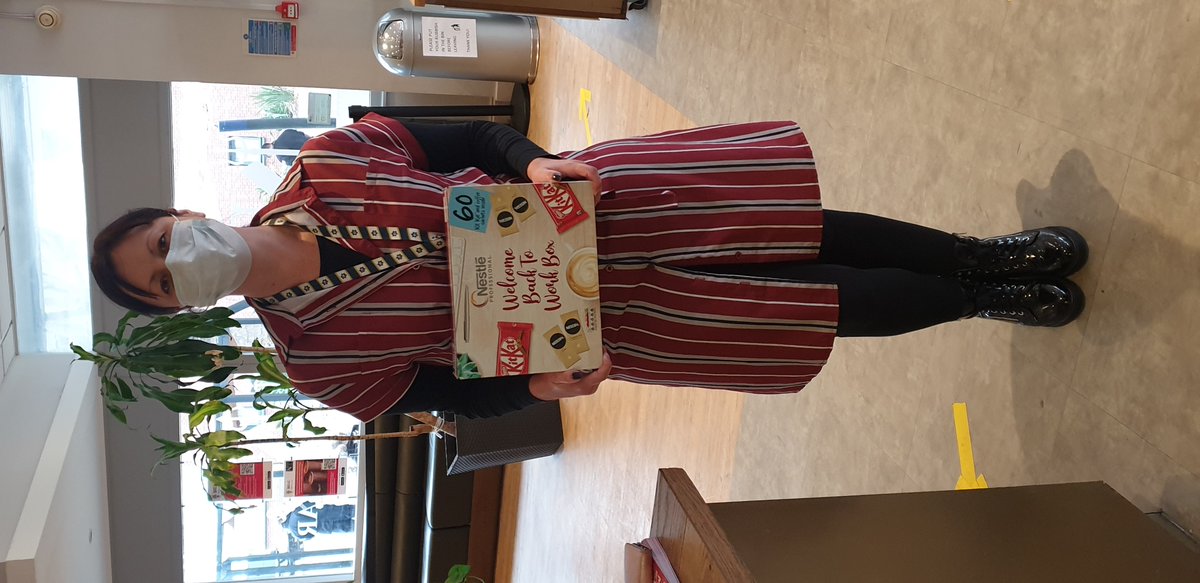 AngelaWyer2's tweet photo. Some of our happy customers to get a box of kitkat goodies for their office - for being a top ten Breaz user at Portsmouth Naval Base #AlwaysOpenForYou, #elioruk, #kitkat #HMNBportsmouth #eliorfoodie #portsmouthfoodie #breaz https://t.co/PETPchEsuR