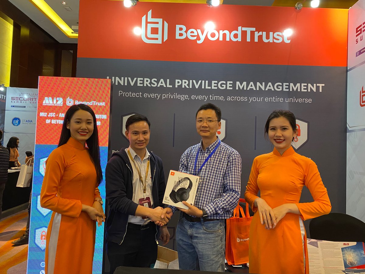 BeyondTrust's tweet photo. It was great to see some normalcy return to our lives at the #VietnamSecuritySummit today! 3 lucky winners went home with JBL wireless headphones, and the crowd loved Ajay Kumar's session, delivered all the way from Singapore.
#IECGroup #cybersecurity #infosec #pam #BeyondTrust https://t.co/Qu72tfjDvb