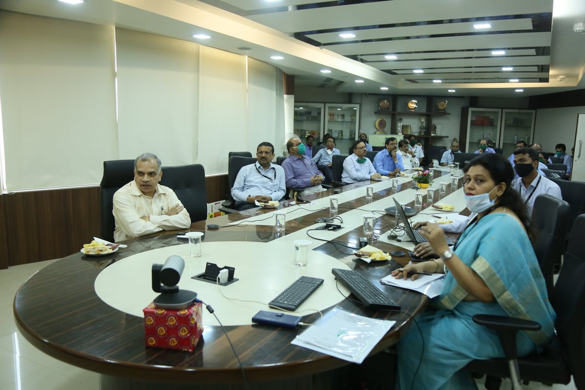 rcfkisanmanch's tweet photo. E-valedictory function for activities conducted during VAW-2020 on 9/11/20. Winners were felicitated by CMD,RCF in presence of CVO,Directors &amp; other sr. officials. Farmers, dealers, students, employees &amp; their family members participated from various locations
#vigilanceweek2020 https://t.co/oJhcw8Ht8B
