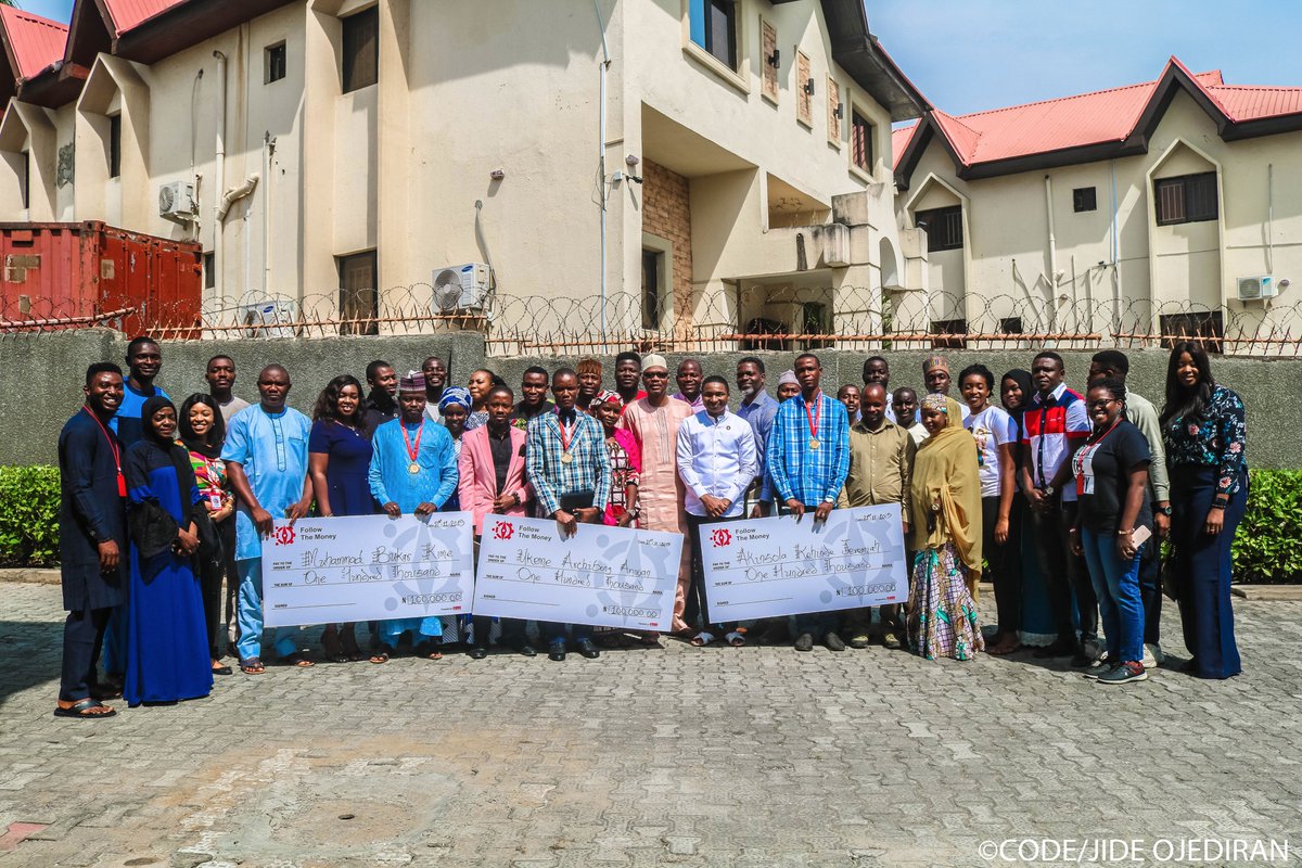 4lowthemoney's tweet photo. The #FollowTheMoney Medal of Honor #FTMChallenge in August 2019, had 306 entries, while 123 was shortlisted to run campaigns for 12weeks.

10 finalists emerged, &amp; 3 citizens from Osun, Akwa Ibom &amp; Yobe State, were awarded for their commitment to improving public service delivery. https://t.co/DAPEuISLPV