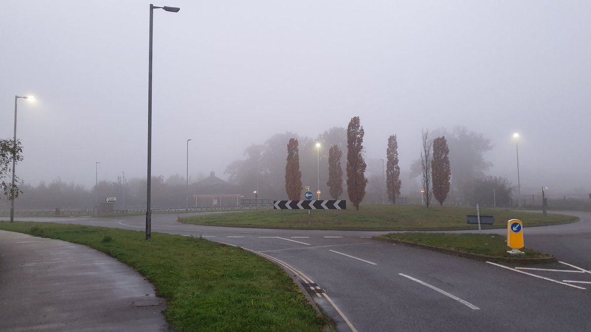 rasheedkmd's tweet photo. Early start- foggy day - finally face to face session #simmed @AngliaRuskin thanks @nicmil75 #learningneverstops despite #lockdown https://t.co/pjI75Rf7l3