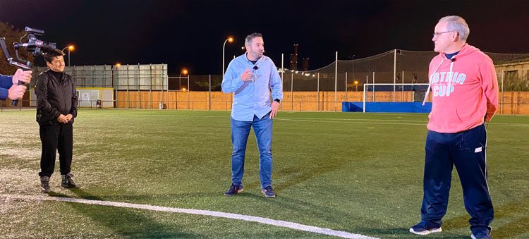 🎥▶️ ¡Salimos en la tele!
<a href="/la_frontal/">LaFrontal</a> (<a href="/FCF_CAT/">Federació Catalana de Futbol</a>) nos ha visitado y nos ha hecho un reportage genial en el que se repasa toda la historia de nuestro Club.

➡️ Puedes ver el programa entero aquí: fcf.tv

Moltíssimes gràcies, <a href="/la_frontal/">LaFrontal</a> ! 🙌🏽 Ha sigut un plaer.