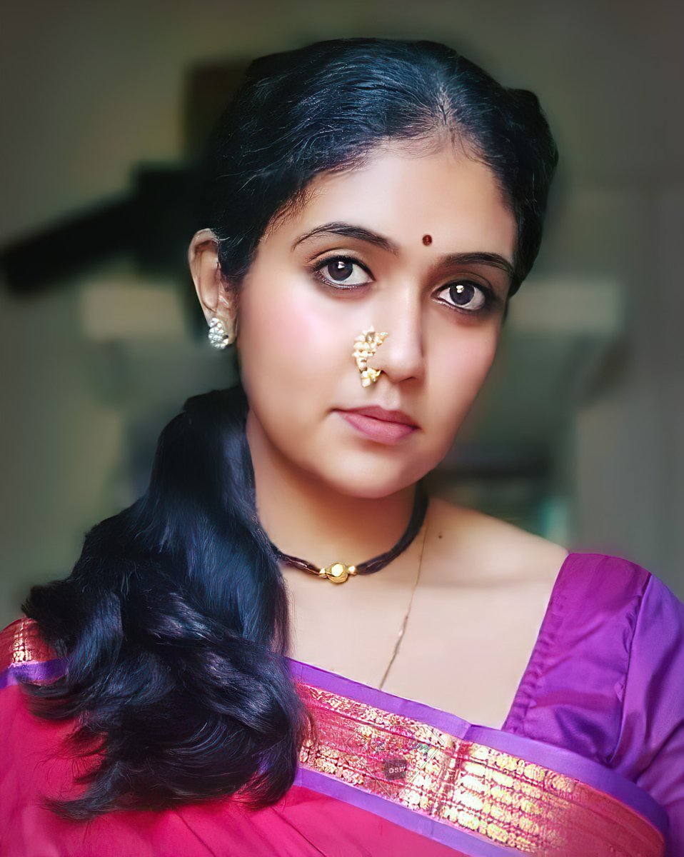 RinkuRajGallery's tweet photo. Just.🌸🌸🍁
#mood
#withoutmakeup
#positivevibes
#closeframe
@iamrinkurajguru
@akashthosar
@nagraj_manjule
#akashthosar
#rinkurajguru
#nagrajmanjule
#rinkumahadeorajguru
#रींकुराजगुरू
#iamrinkurajguru
@SairatGallery
#SairatGallery
#RinkuRajguruGallery
#SairatGalleryFansClub https://t.co/8NJ7BzCBuU