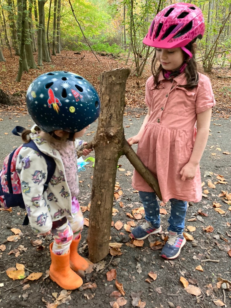 BSB_EarlyYears's tweet photo. Our outdoor maths challenge in KG has causes lots of talk about 5, with some needing The Stick Man to give a helping hand. #stickman #bsblife #continuouslearningprovision https://t.co/ECmKSUZSMl