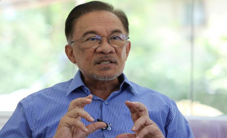 BermanaSabah's tweet photo. Ketua Pembangkang, Anwar Ibrahim mahu lanjutan moratorium dan isu pengeluaran wang KWSP diberi perhatian, jika mahu Belanjawan 2021 diluluskan. 

"Pengeluaran wang KWSP dan moratorium ini soal yang serius. YB dan menteri tak akan mati kalau luluskan perkara ini" ujar beliau. https://t.co/epwIy2eqqp