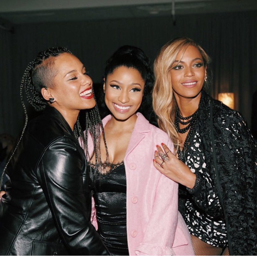 lovecraftcounty's tweet photo. #TidalForAll signing. (May 2015) https://t.co/jZ9dvQ2mm7