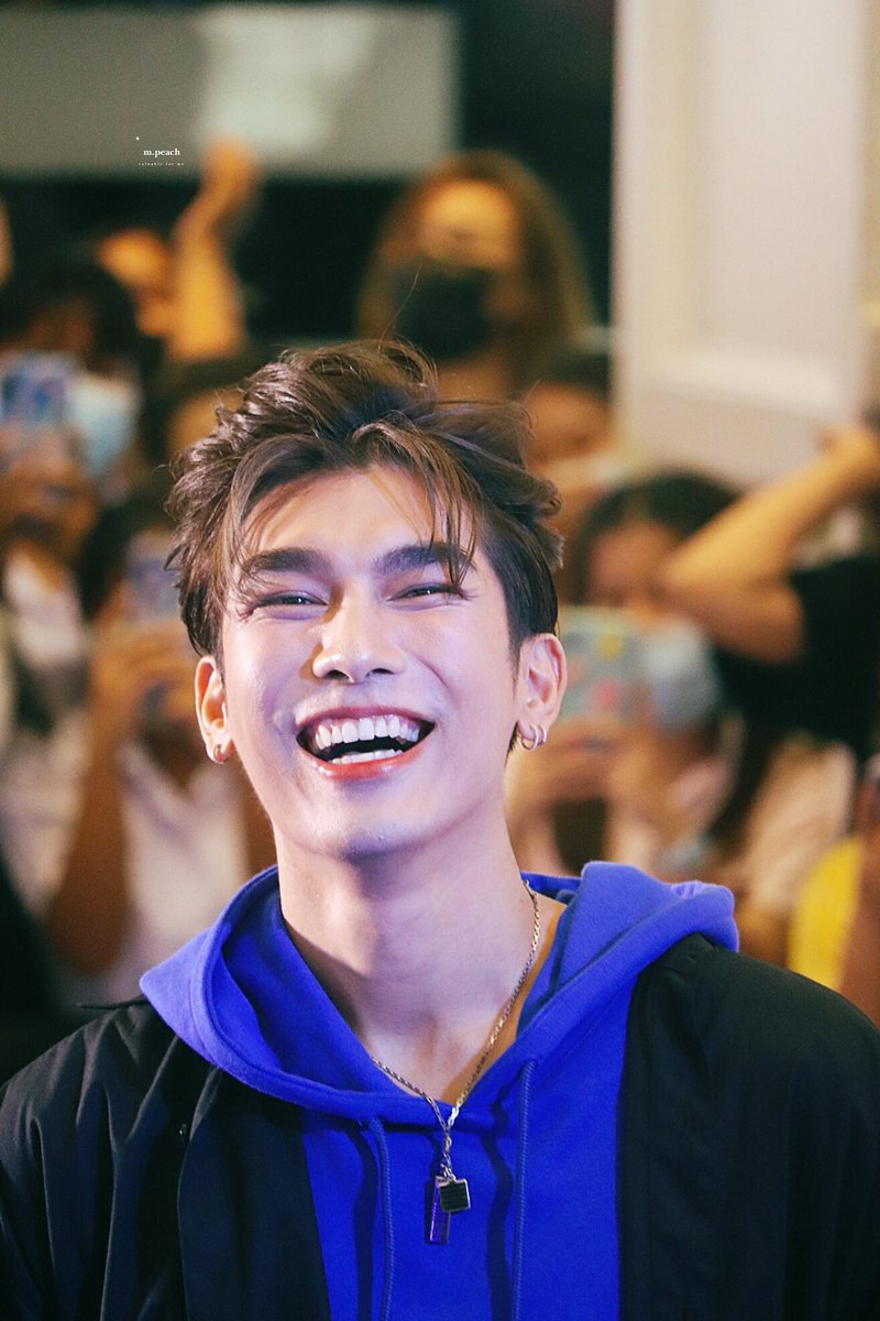 27Pploy's tweet photo. แค่พี่ยิ้ม ก็เป็นกำลังใจให้หนูในทุกๆวันแล้วน๊าา ยิ้มเยอะๆนะงับคนเก่งของหนู 💛❤️ #AlwaysForME https://t.co/oaYfdVVmuw