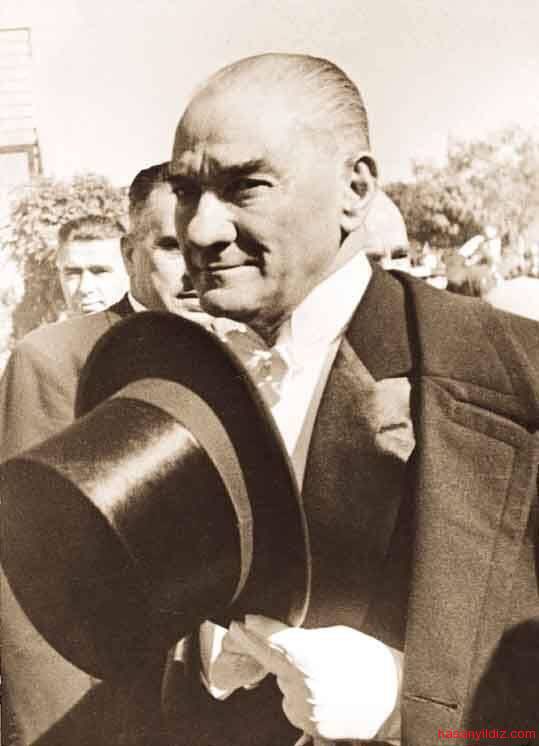 AyseSevhan's tweet photo. Bu mavi gözleri tanıdığımızdan beri sevgin kalbimizde, biz izindeyiz...🇹🇷🇹🇷
Ruhun şad olsun... 🤲🏻 ❤️
#saygı #sevgi #minnet #özlem #rahmet https://t.co/f7n3CusOxz