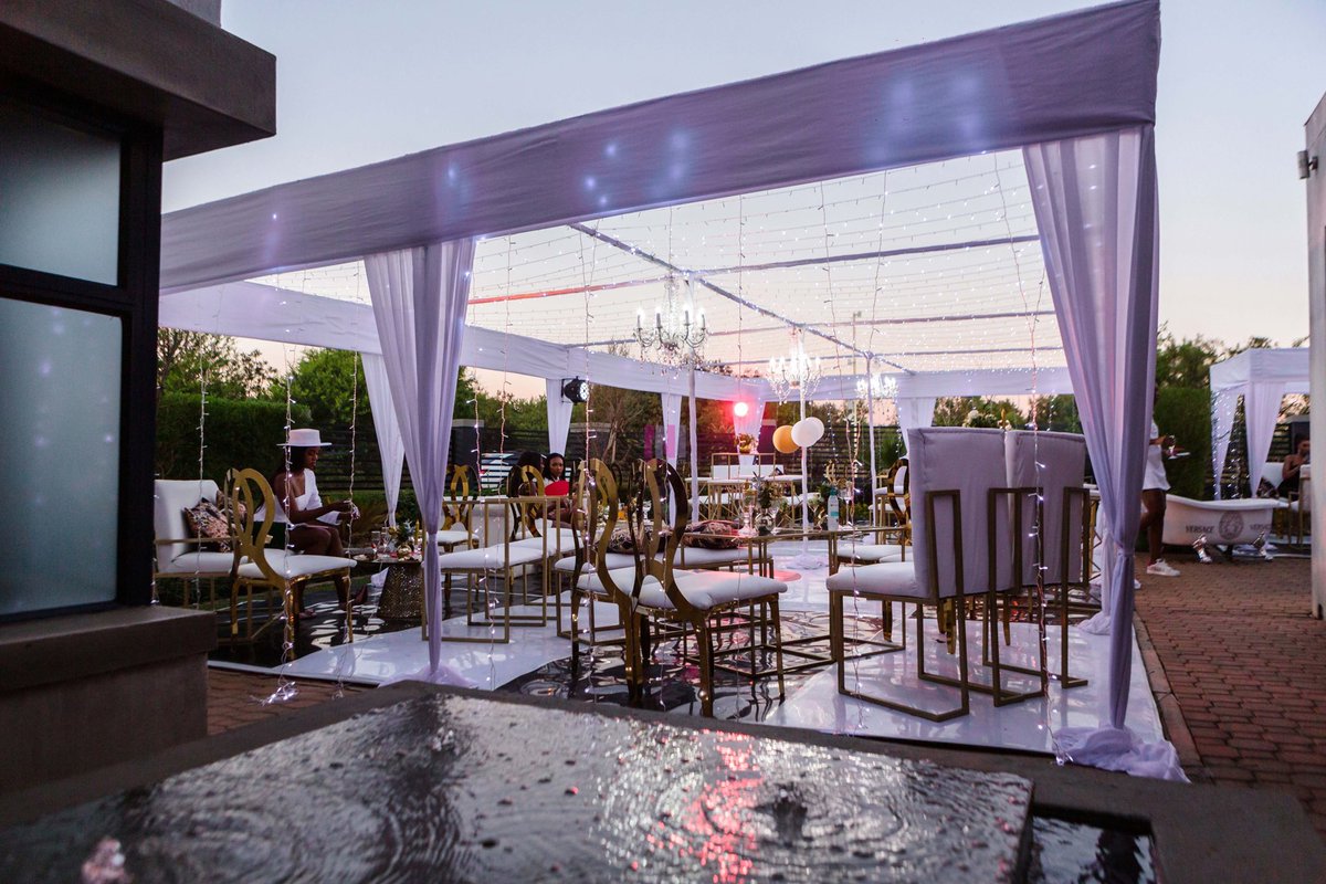 nonoevents's tweet photo. #08Effect
#Juniorโs25thBirthday
#OpenRoofCabanas #OpenRoof DrapedGazebo
#LightingRoofCabanas #LightingRoof DrapedGazebo
#BalloonDeco #Lounge&CocktailSeating
#White&GoldDeco
#NonoEvents https://t.co/KllzlP8Yo0