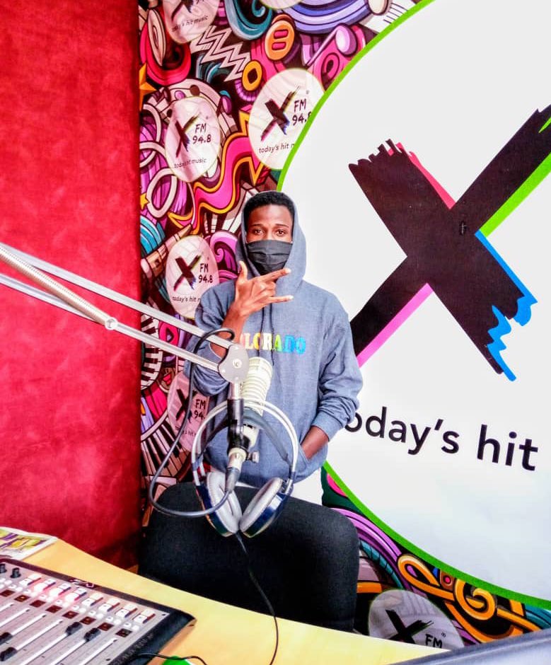 XfmUG's tweet image. S/O to @Beck_UG for checking in to drop his latest song #ALittleBit. 

It’s always a blast on #XAM with @Faizafabz &amp;amp; @cissethedeejay 
#TodaysHitMusic