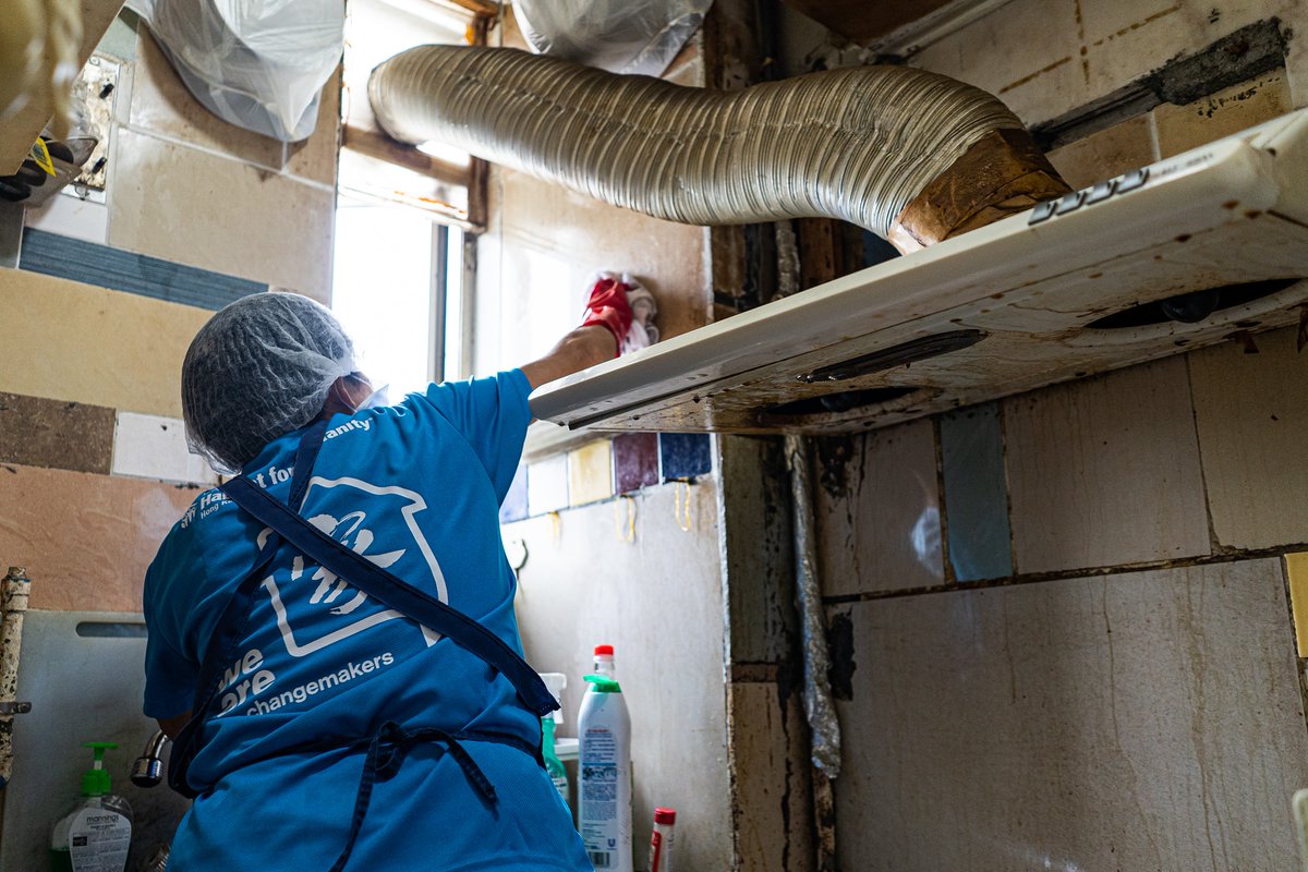 habitathk's tweet photo. Starting from this week, we will resume our #ProjectHomeWorks to provide home renovation services to the elderly and families in need! #HongKong #DecentHome https://t.co/qRd5L2FbFm