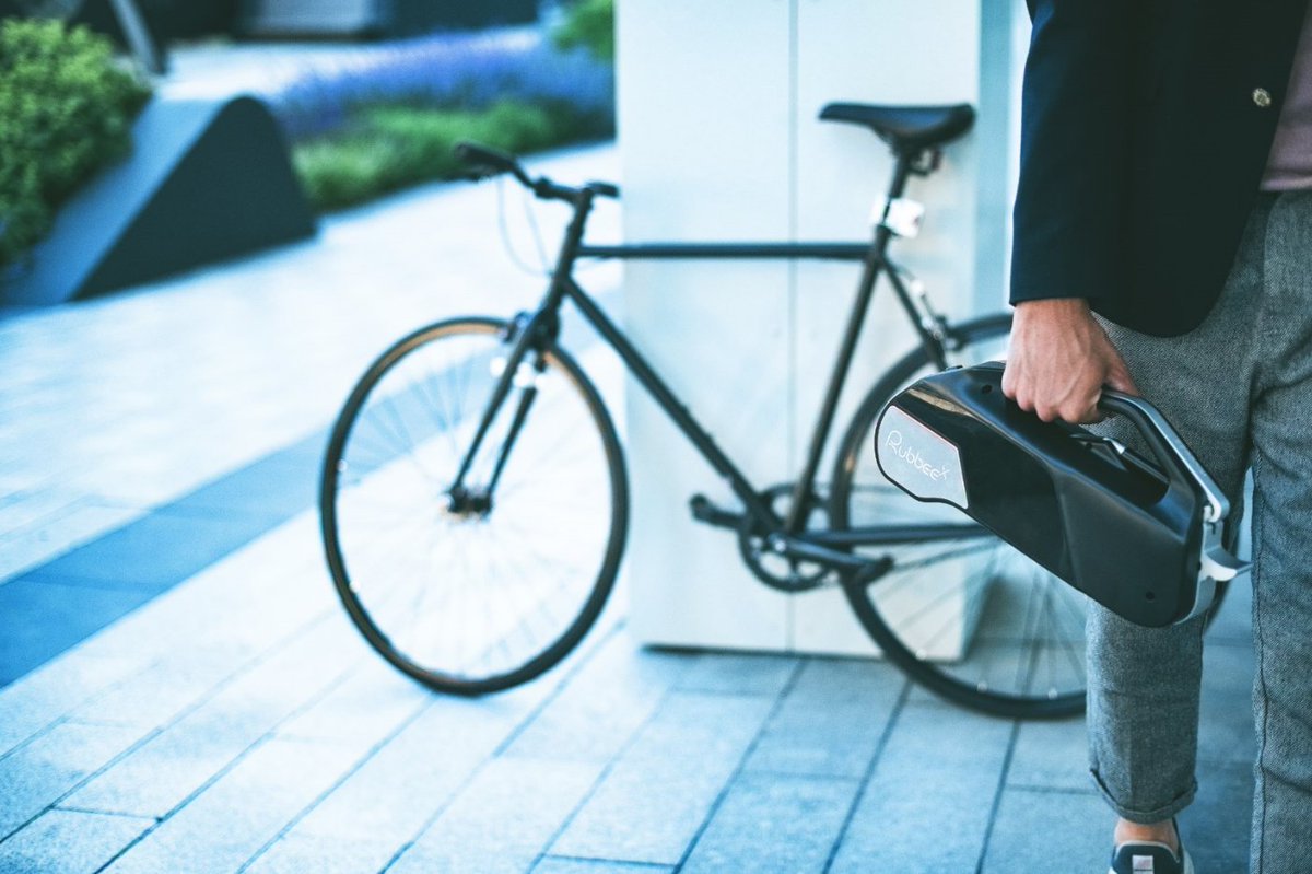 RubbeeDrive's tweet photo. Leaving Your bike outside? Take Rubbee safely with You.
One hand- one second, simple as that 🚴⚡

#rubbee #ebike #electricmobility #bike #SafetyFirst #ElectricVehicles https://t.co/P7GnwzI7au