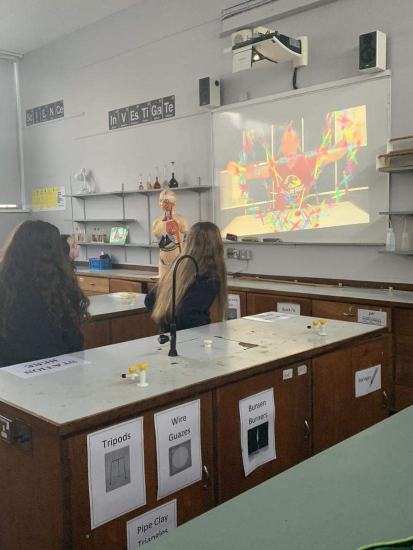 PresCisland's tweet photo. Today marked the start of #scienceweek in Pres Castleisland. Thanks to @scienceirel for running a wonderful workshop with @sciencemagician. The first of our science riddle competitions began today also. We look forward to an eventful week! #sefdigital #sefstem https://t.co/E60BQCNN0R