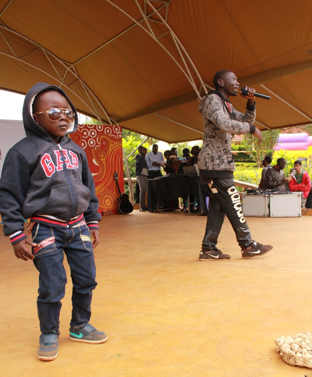 StivoSimple's tweet image. Muziki inabamba wakubwa kwa wadogo kutoka zama zile..Ausio?
#ndiomanake #hiphop #music #rap #AfricaMusic #MadeInKibera #KiCA