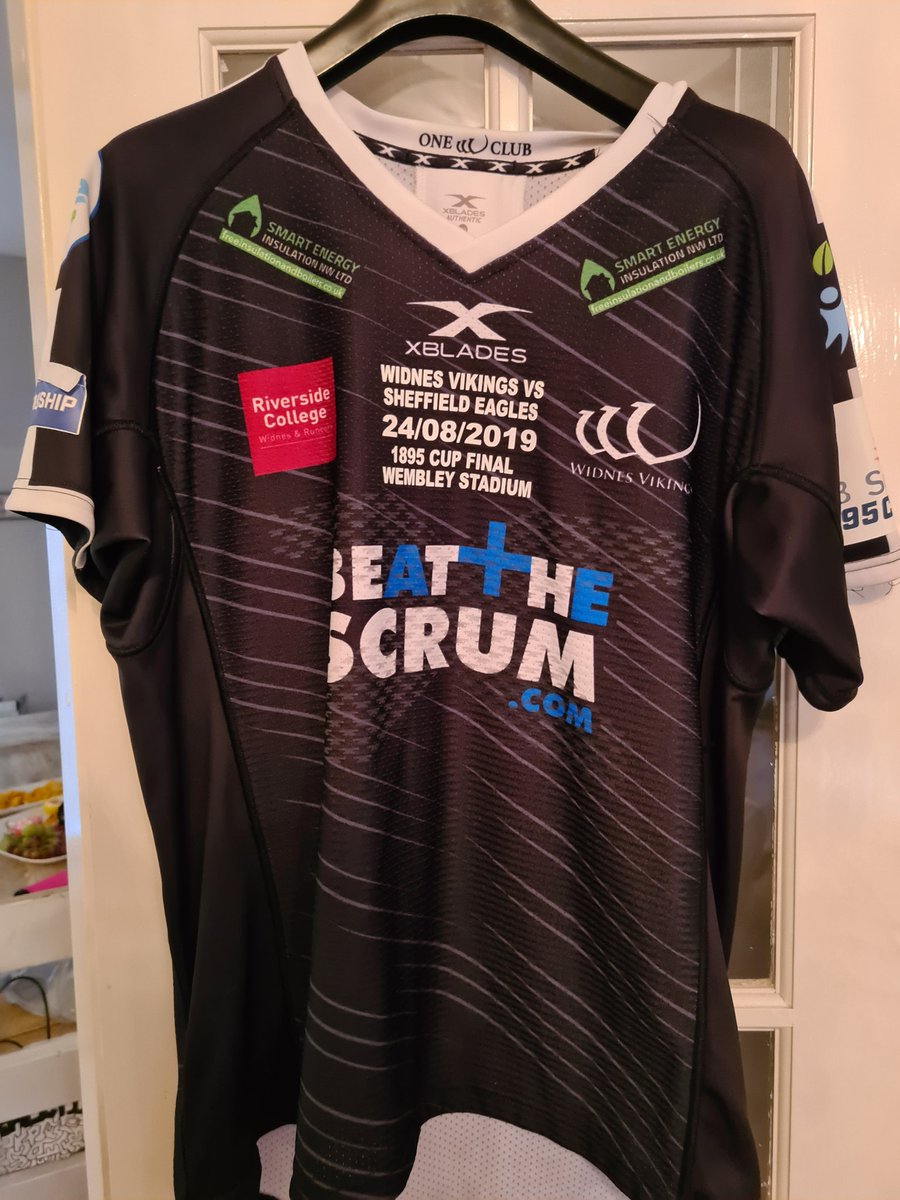 * PLEASE RETWEET *

I am auctioning my Wembley worn 1895 cup final shirt. All proceeds will go towards Alfie. 

If you don't want to bid please give what you can via the gofundme link.