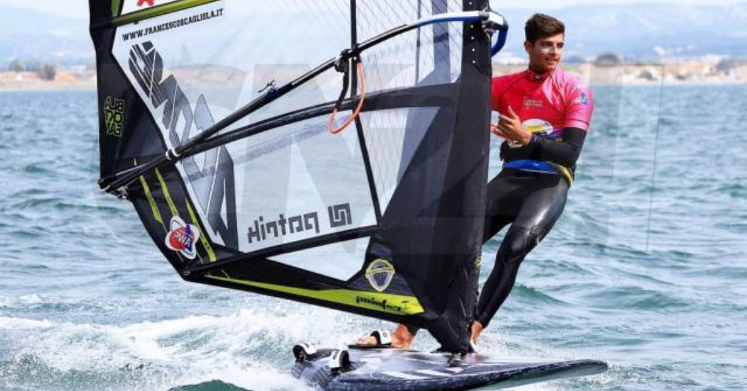 CN24_tv's tweet photo. Windsurf, il reggino Scagliola quarto italiano a Campione del Garda
🏄 QUI ⏭️ https://t.co/bTc4pfcTMQ
#Windurf #OneHourClassicSlalom #FrancescoScagliola #Calabria #CN24 #Cn24tv https://t.co/HLFFjdaChK